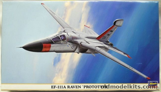 Hasegawa 1/72 EF-111A Raven Prototype - USAF 4485th Test Squadron 1979 / USAF Systems Command Squadron 1977, 00719 plastic model kit