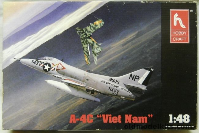 Hobby Craft 1/48 A-4C Skyhawk Viet Nam  - US Navy VA-76 / Argentina Falklands / Malaysian Air Force, HC1434 plastic model kit