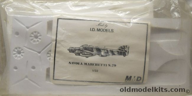 ID Models 1/32 Savoia Marchetti S-79 Sparviero - (SM-79) plastic model kit