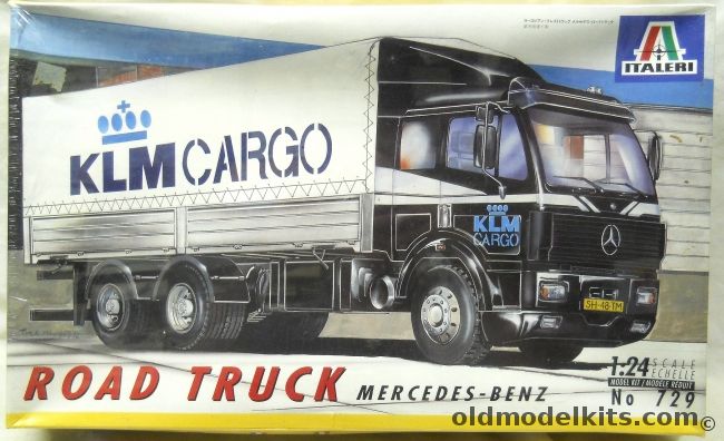 Italeri 1/24 Mercedes-Benz Road Truck - KLM Cargo, 729 plastic model kit