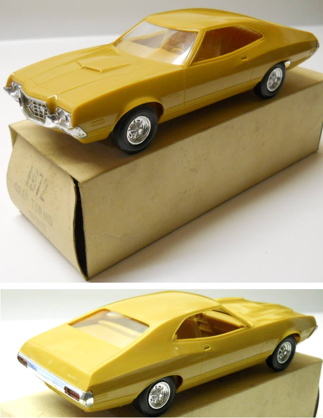 Jo-Han 1/25 1972 Gran Torino Sport Ford Promo With Original  Box Gold plastic model kit