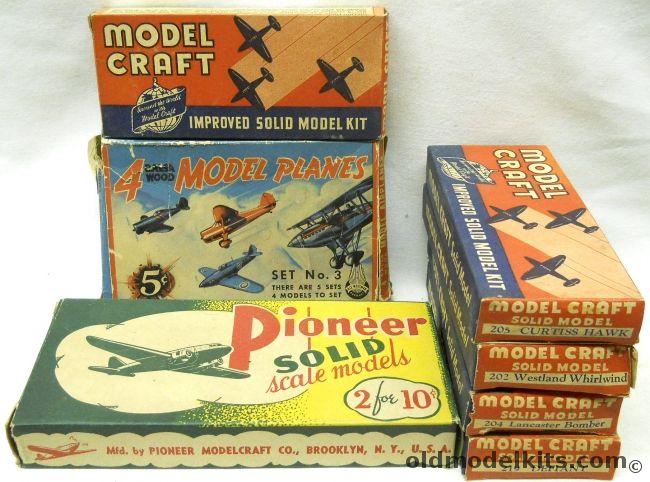Model Craft Curtiss Hawk / 202 Westland Whirlwind / 218 Lysander / 204 Lancaster / 219 Defiant / Ace Whitman Vega Unitwin Bell Scout Bomber Curtiss Helldiver Doublad Dive Bomber / Pioneer Solids Apache And Douglas Bomber, 205 plastic model kit