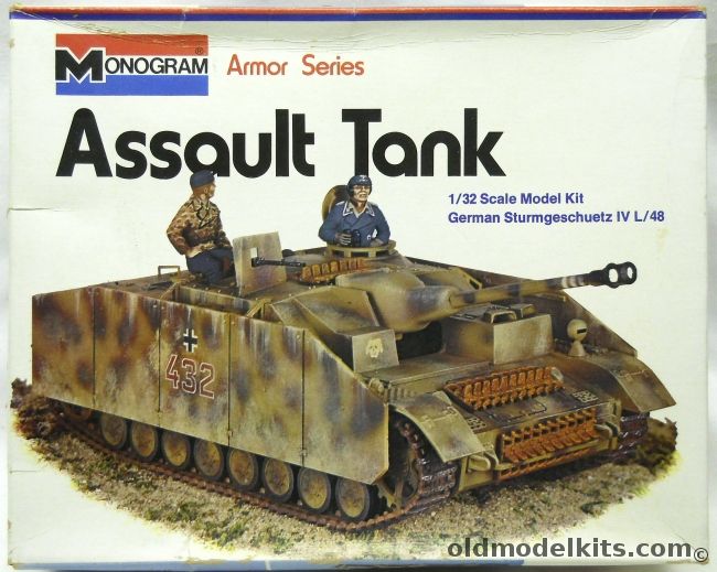 Monogram 1/32 Assault Tank - Sturmgeschuetz IV L/48, 8220-0300 plastic model kit