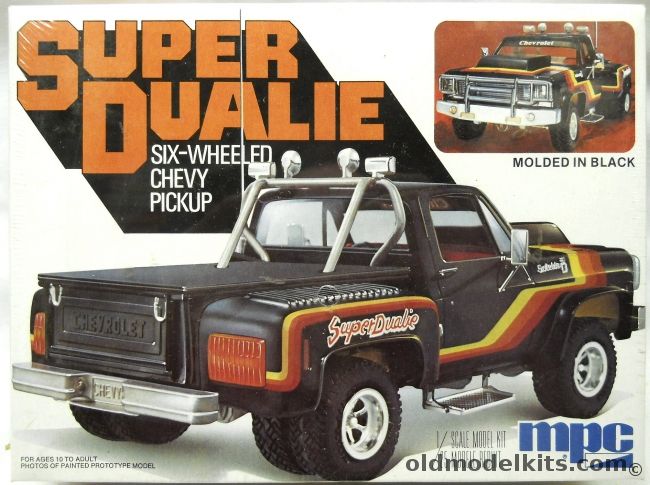 MPC 1/25 Super Dualie Chevy Pickup - Chevrolet Scottsdale 10 Truck, 1-0424 plastic model kit