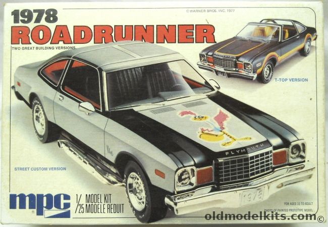 MPC 1/25 1978 Plymouth Roadrunner - Stock / T-Top Version / Street Custom, 1-7811 plastic model kit