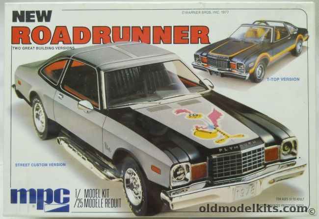 MPC 1/25 1978 Plymouth Roadrunner - Volare - Stock / T-Top Version / Street Custom, 1-7811 plastic model kit