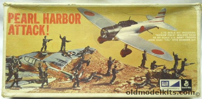 MPC 1/72 Pearl Harbor Attack Diorama - Val / Hickam Field / 48 Figures, 2-1208 plastic model kit