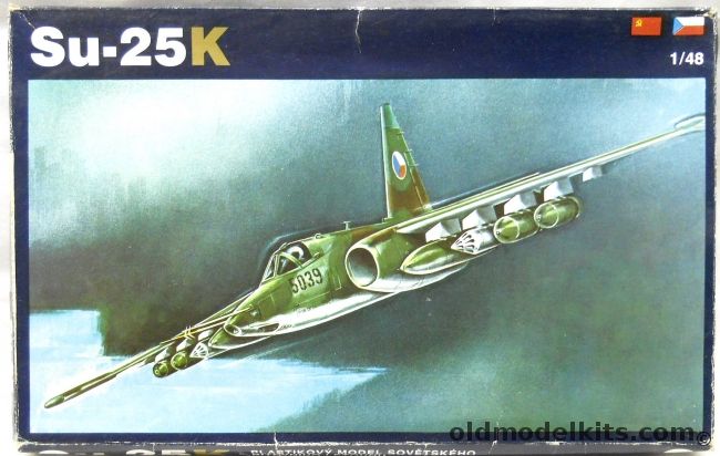 OEZ 1/48 Su-25K Frogfoot - Czech Or  USSR, 3 plastic model kit
