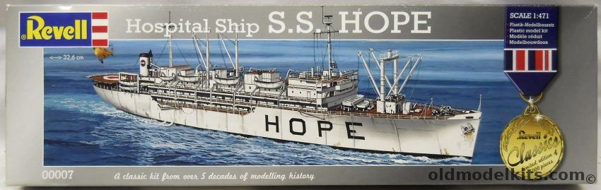 Revell 1/500 S.S. Hope Hospital Ship - (ex USS Haven Hospital Ship), 00007 plastic model kit