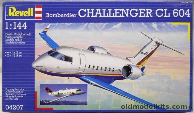 Revell 1/144 THREE Bombardier Challenger CL 604 - USA / REGA Version / Cirrus Version, 04207 plastic model kit