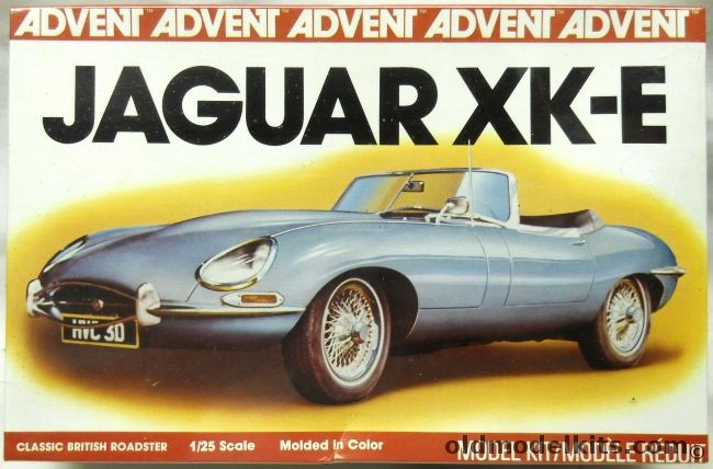 Revell 1/25 Jaguar XK-E Roadster - Advent Issue, 3102 plastic model kit