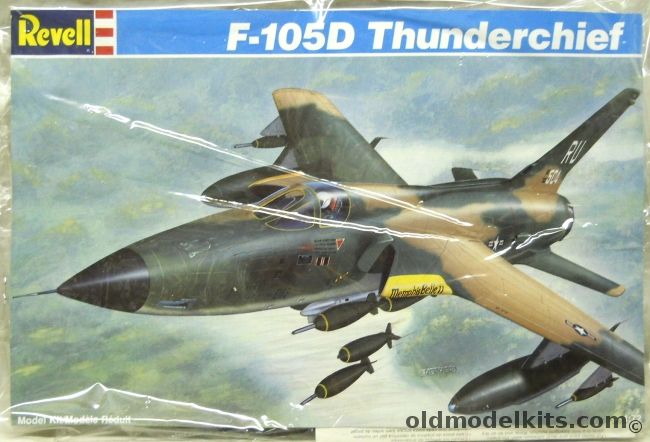 Revell 1/72 Republic F-105D Thunderchief Thud - Memphis Bell II - Bagged, 4363 plastic model kit