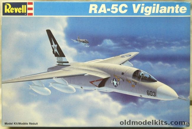 Revell 1/72 RA-5C Vigilante - RVAH-7 USS Kitty Hawk, 4367 plastic model kit
