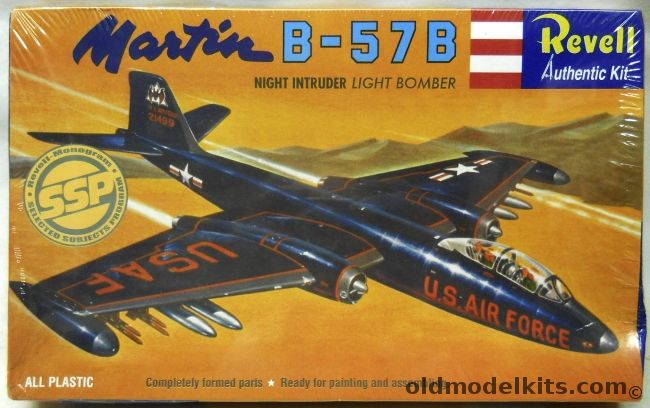 Revell 1/81 Martin B-57B Canberra - Night Intruder Light Bomber, 85-0230 plastic model kit