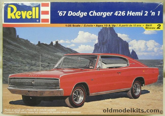 Revell 1/25 1967 Dodge Charger 426 Hemi - 2 'n 1, 85-7669 plastic model kit