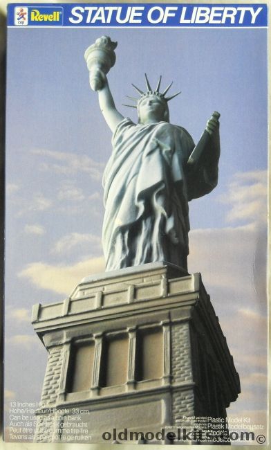Revell 1/32 Statue Of Liberty - Ellis Island, 8875 plastic model kit