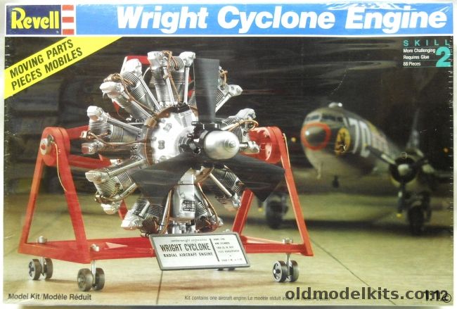 Revell 1/12 Wright Cyclone Radial Engine C9HE - (ex-Monogram), 8881 plastic model kit