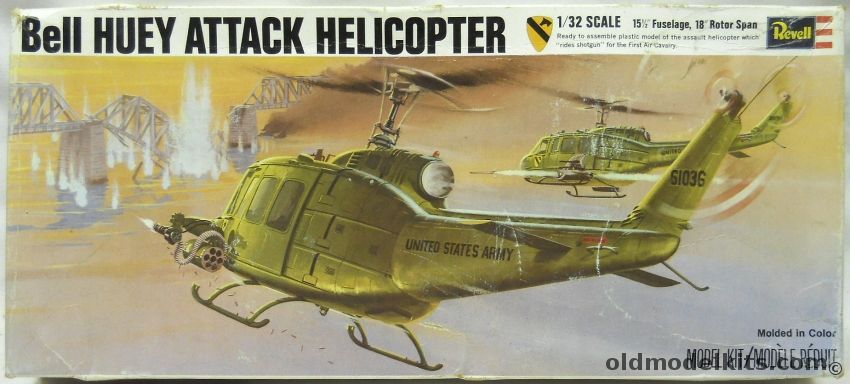 Revell 1/32 Bell Huey Attack Helicopter UH-1, H259 plastic model kit