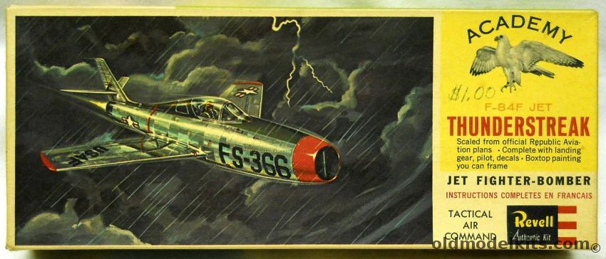 Revell 1/54 Republic F-84F Thunderstreak - Academy Issue, H125-100 plastic model kit