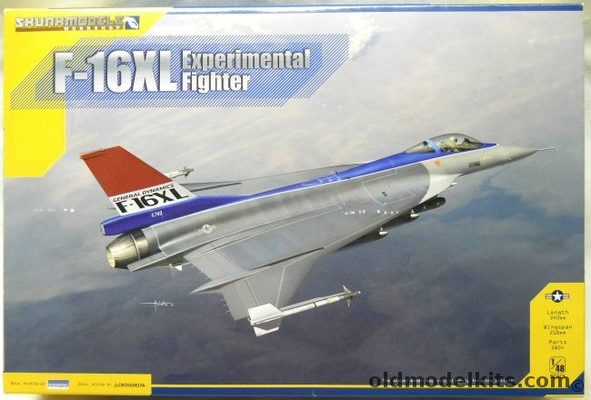 Skunkmodels 1/48 F-16XL Experimental Fighter With Numerous Aftermarket Details, 48026 plastic model kit