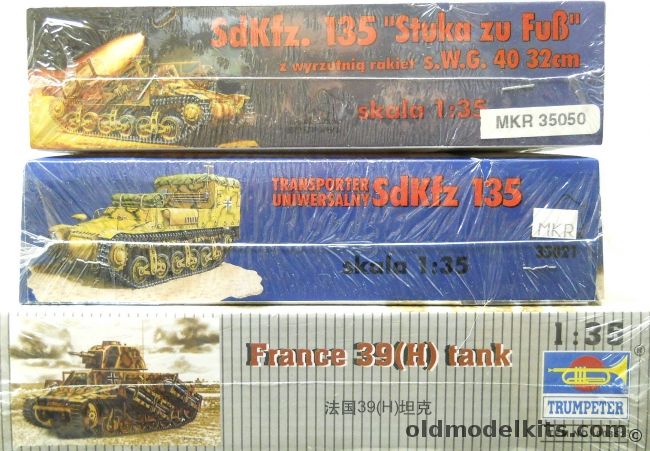 Trumpeter 1/35 France Hotchkiss 39(H) Tank / RPM SdKfz 135 Transporter / RPM SdKfz. 135 Stuka zu Fuss s.W.G. 40 32cm, 00352 plastic model kit